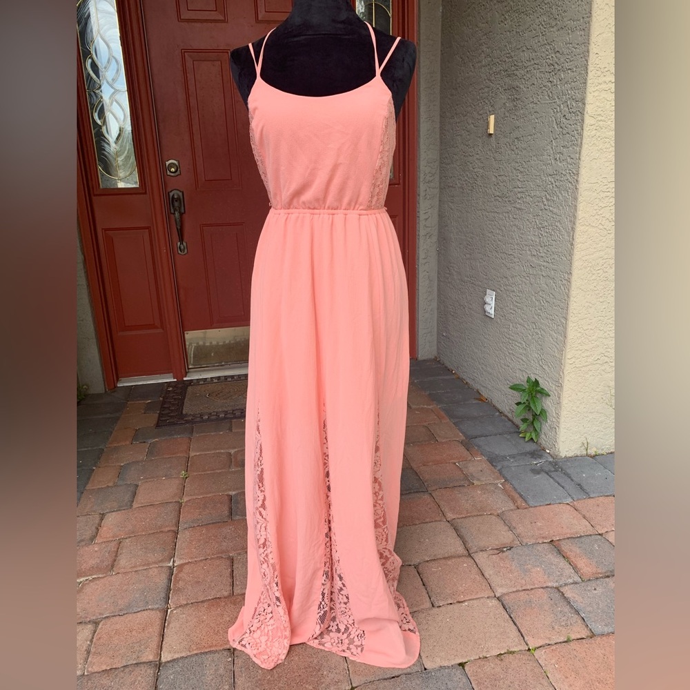 Elegant Pink Lace Maxi Dress